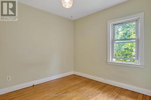 647 Charlotte Street, Peterborough, ON - Indoor Photo Showing Other Room