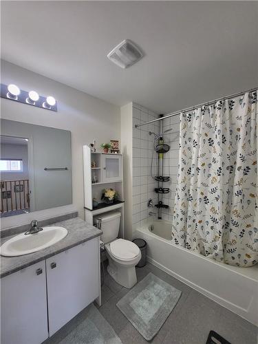 2nd Floor - 4PC Bath - 3098 Michelangelo Road, Burlington, ON - Indoor Photo Showing Bathroom