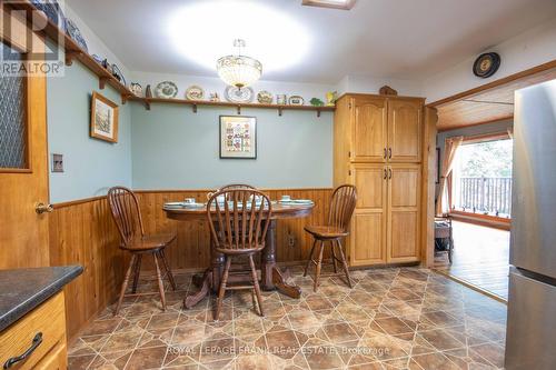 497 Mooney Road, Hastings Highlands, ON - Indoor Photo Showing Dining Room