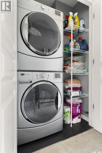 5145 Beacon Way, Regina, SK - Indoor Photo Showing Laundry Room