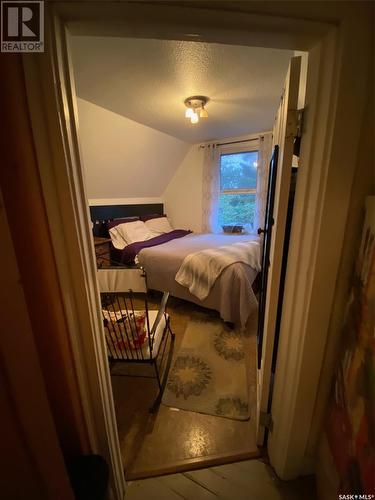 401 Bauman Street, Meadow Lake, SK - Indoor Photo Showing Bedroom