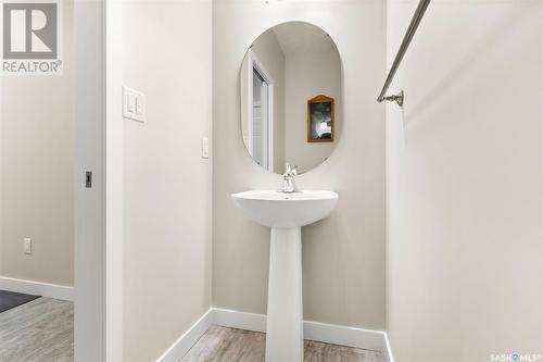 4044 Waterer Street, Regina, SK - Indoor Photo Showing Bathroom