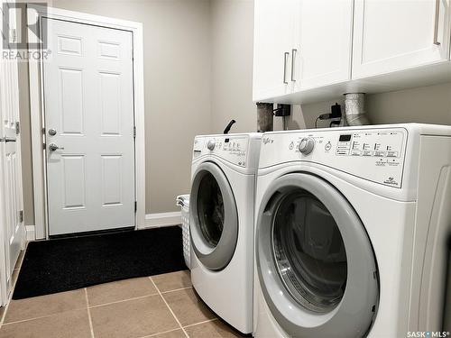 255 1St Street W, Meota, SK - Indoor Photo Showing Laundry Room