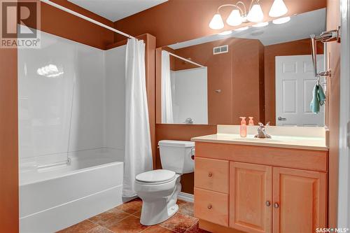 3275 Windsor Park Crescent, Regina, SK - Indoor Photo Showing Bathroom