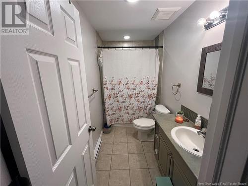 12 Parkdale Avenue, Rothesay, NB - Indoor Photo Showing Bathroom