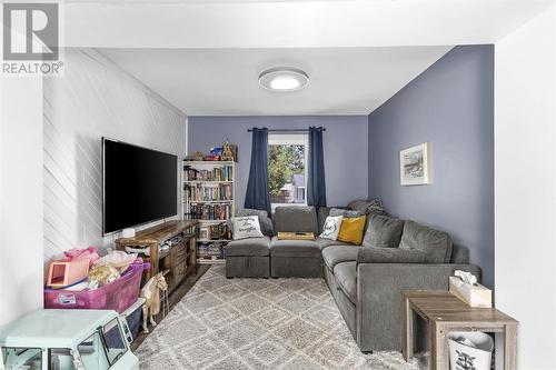 293 Mcgregor Ave, Sault Ste. Marie, ON - Indoor Photo Showing Living Room