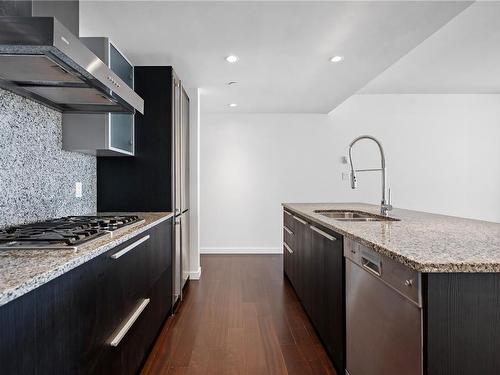 805-707 Courtney St, Victoria, BC - Indoor Photo Showing Kitchen With Upgraded Kitchen