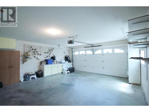 3333 South Main Street Unit# 145, Penticton, BC - Indoor Photo Showing Garage