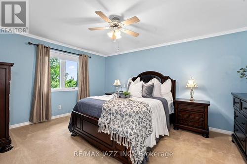 263 Pigeon Creek Road, Kawartha Lakes, ON - Indoor Photo Showing Bedroom