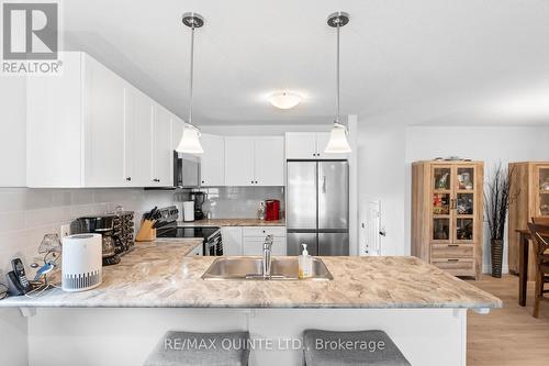 150 Rollins Drive, Belleville, ON - Indoor Photo Showing Kitchen With Double Sink With Upgraded Kitchen