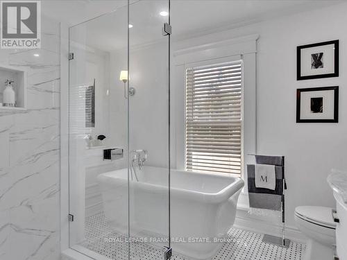 532 Charlotte Street, Peterborough, ON - Indoor Photo Showing Bathroom