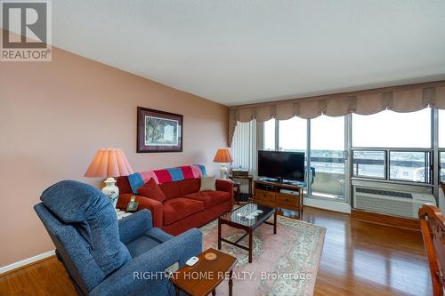 1002 - 55 William Street E, Oshawa, ON - Indoor Photo Showing Living Room