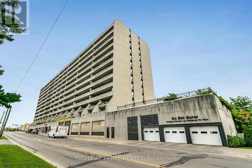 1002 - 55 William Street E, Oshawa, ON - Outdoor With Facade