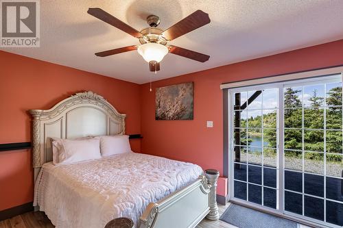 14 Church Road, Pilley'S Island, NL - Indoor Photo Showing Bedroom