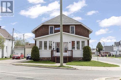 61 & 63 Wellington St W, Sault Ste. Marie, ON - Outdoor With Facade