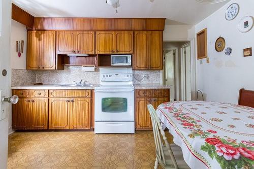 339 Old Guelph Road, Dundas, ON - Indoor Photo Showing Kitchen