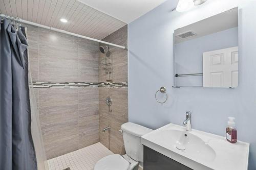 5154 Bird Boulevard, Burlington, ON - Indoor Photo Showing Bathroom