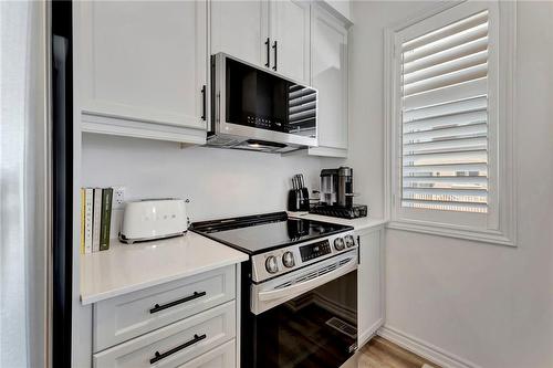 61 Soho Street|Unit #95, Stoney Creek, ON - Indoor Photo Showing Kitchen