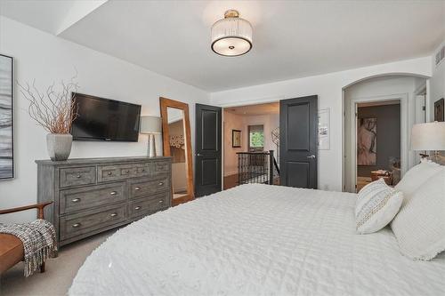 235 Glancaster Road, Ancaster, ON - Indoor Photo Showing Bedroom