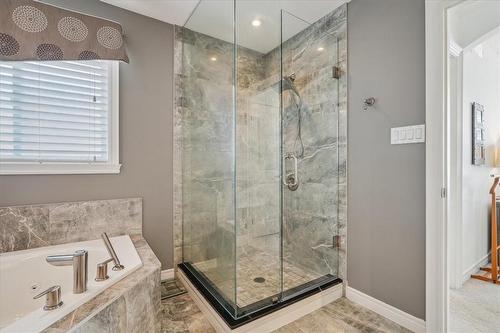 235 Glancaster Road, Ancaster, ON - Indoor Photo Showing Bathroom