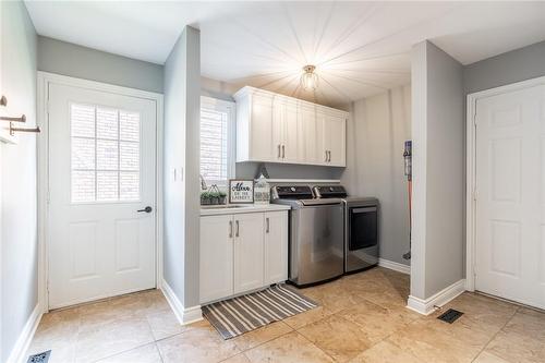 74 Flanders Drive, Waterdown, ON - Indoor Photo Showing Laundry Room