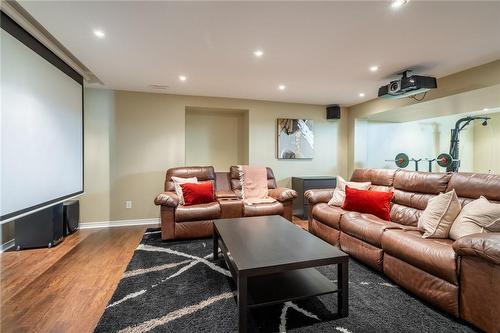 504 Geranium Lane, Halton, ON - Indoor Photo Showing Living Room