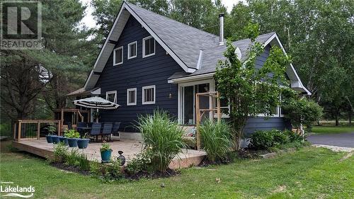 Entertaining Deck - 639 Ravenscliffe Road, Huntsville, ON - Outdoor