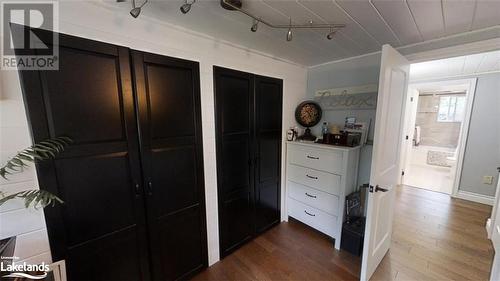 Large closet with walk in - 639 Ravenscliffe Road, Huntsville, ON - Indoor Photo Showing Other Room