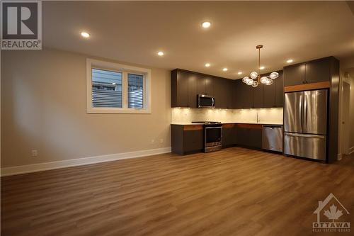 304 Elmgrove Avenue Unit#B, Ottawa, ON - Indoor Photo Showing Kitchen