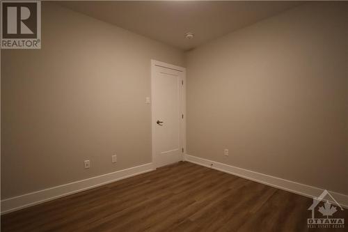 304 Elmgrove Avenue Unit#B, Ottawa, ON - Indoor Photo Showing Other Room