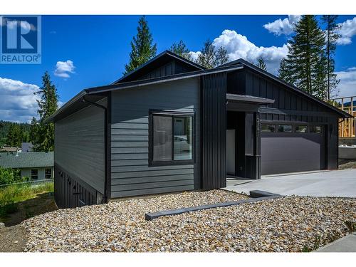 2741 Cedar Ridge Street, Lumby, BC - Outdoor