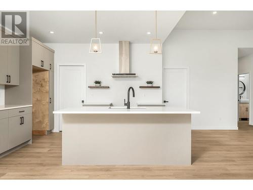 2741 Cedar Ridge Street, Lumby, BC - Indoor Photo Showing Kitchen