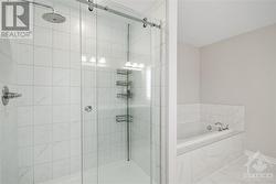 En-suite bathroom - 