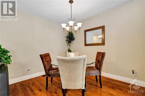 28 Deerchase Court, Kanata, ON - Indoor Photo Showing Dining Room