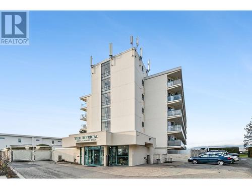 4058 Lakeshore Road Unit# 101, Kelowna, BC - Outdoor