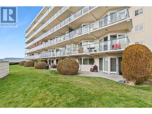 4058 Lakeshore Road Unit# 101, Kelowna, BC - Outdoor