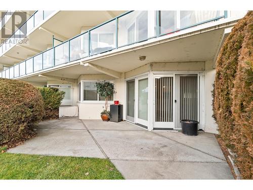 4058 Lakeshore Road Unit# 101, Kelowna, BC - Outdoor