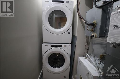 304 Elmgrove Avenue Unit#1, Ottawa, ON - Indoor Photo Showing Laundry Room