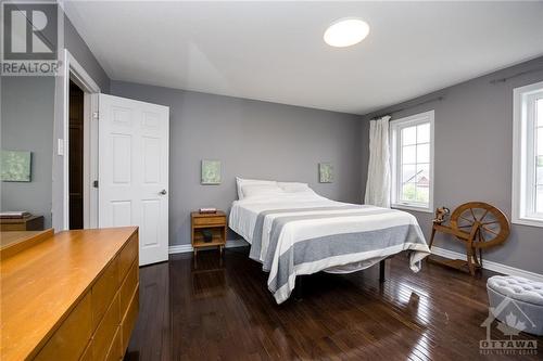 133 Harmattan Avenue, Stittsville, ON - Indoor Photo Showing Bedroom