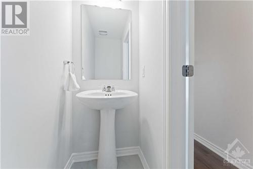 2018 Leinster Circle, Stittsville, ON - Indoor Photo Showing Bathroom