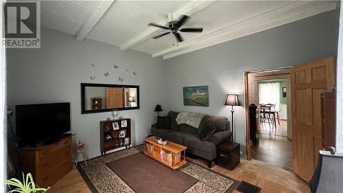 11 Maple Street, Riverside-Albert, NB - Indoor Photo Showing Living Room