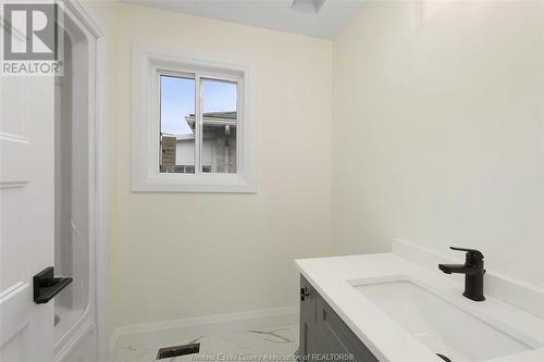 3294 Riberdy, Windsor, ON - Indoor Photo Showing Bathroom