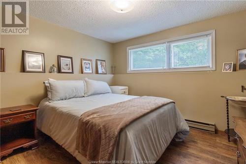 81 Queensway Dr, Moncton, NB - Indoor Photo Showing Bedroom