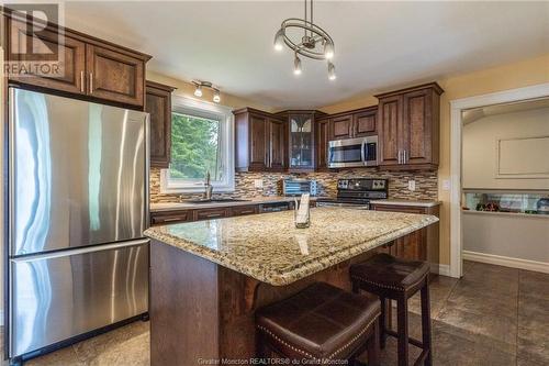 81 Queensway Dr, Moncton, NB - Indoor Photo Showing Kitchen With Upgraded Kitchen