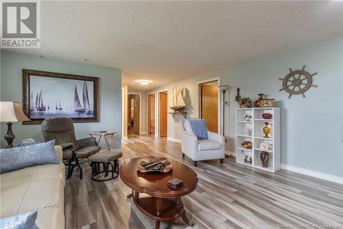 81 Queensway Drive, Moncton, NB - Indoor Photo Showing Living Room