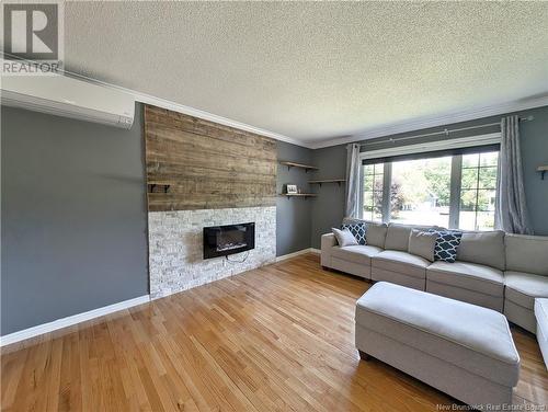 1999 Wellington Avenue, Bathurst, NB - Indoor Photo Showing Living Room With Fireplace