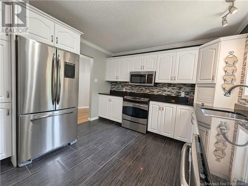 1999 Wellington Avenue, Bathurst, NB - Indoor Photo Showing Kitchen