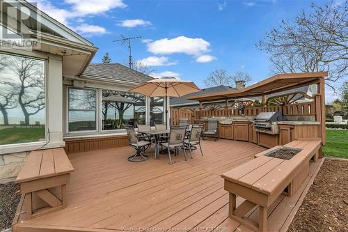 1839 Heritage Road, Kingsville, ON - Outdoor With Deck Patio Veranda With Exterior