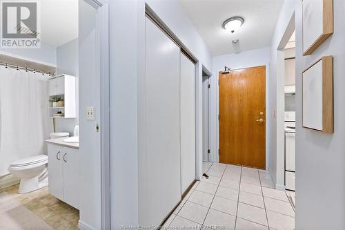 5355 Wyandotte Unit# 102, Windsor, ON - Indoor Photo Showing Bathroom