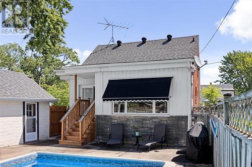 929 Fairview, Windsor, ON - Outdoor With In Ground Pool